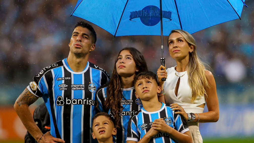suarez daughter age