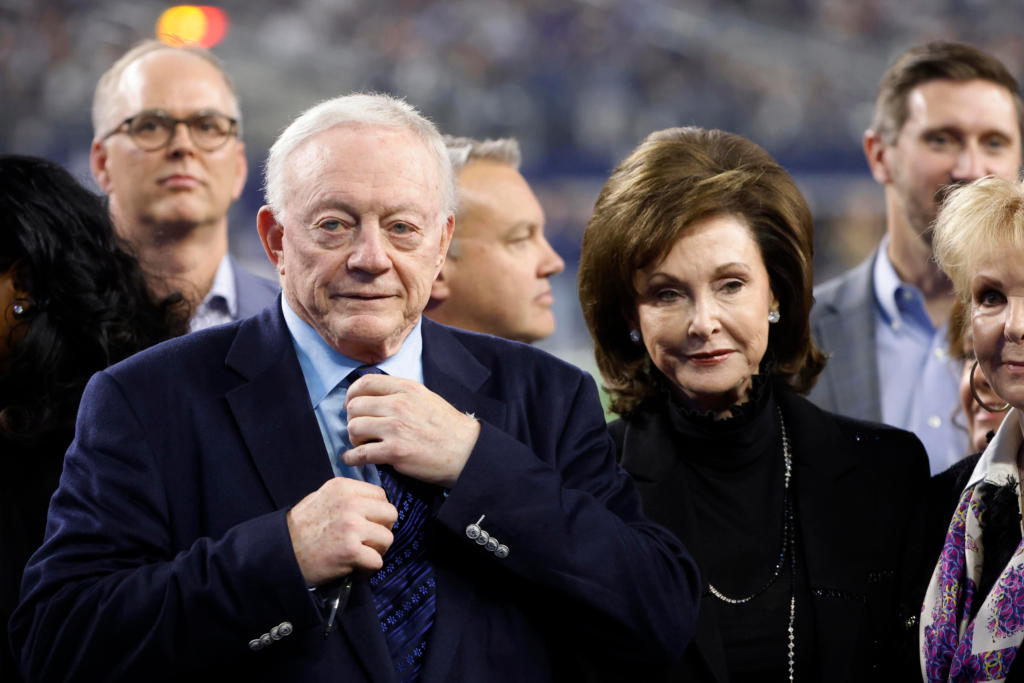 jerry jones daughter